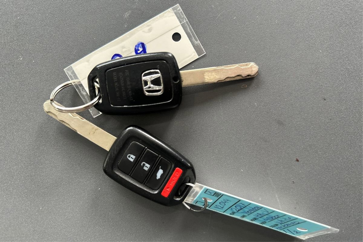 Used 2017 Honda HR-V LX image 31