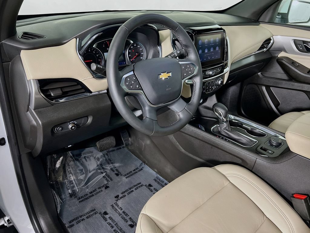 Used 2023 Chevrolet Traverse LT AWD/4WD image 9