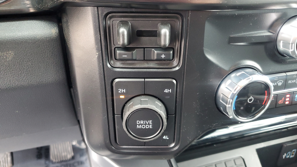 New 2026 Ford F250 Lariat w/ Black Appearance Package AWD/4WD image 31