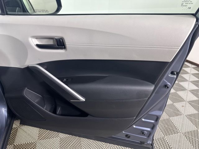 Used 2025 Toyota Corolla Cross L AWD/4WD image 27