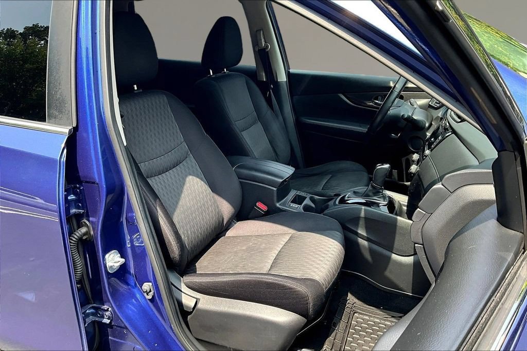 Used 2019 Nissan Rogue SV AWD/4WD image 26
