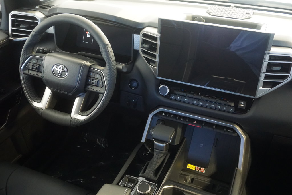 New 2026 Toyota Tundra Limited AWD/4WD image 31