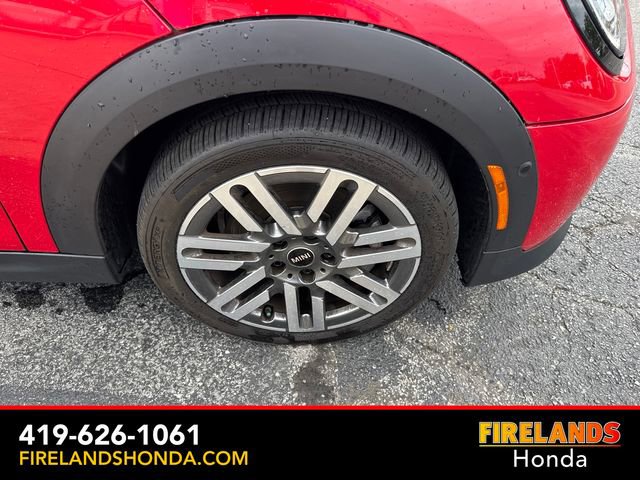 Used 2025 MINI Cooper 2-Door Hardtop FWD image 33