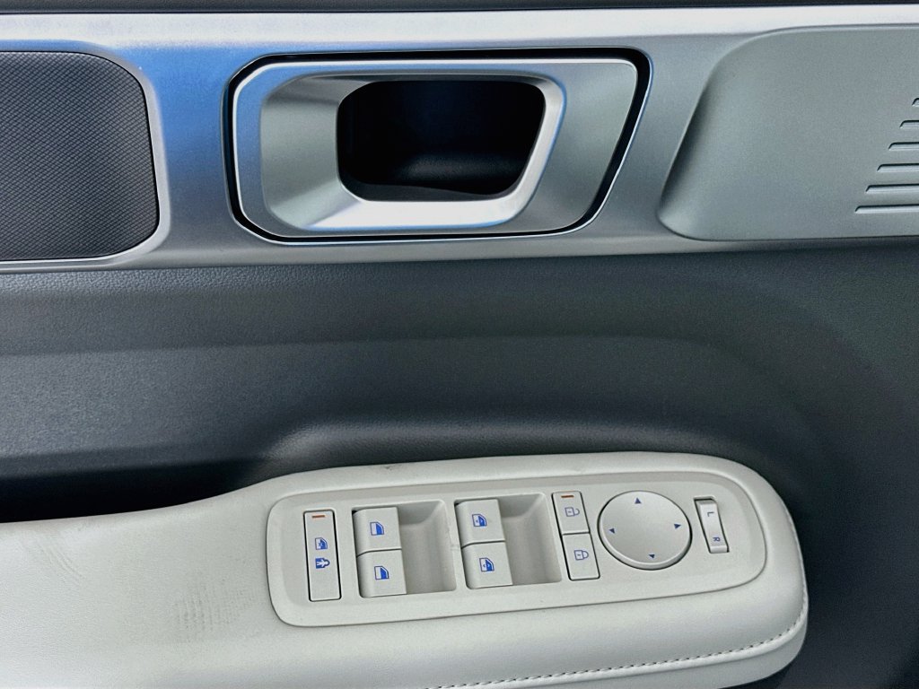 New 2027 Hyundai Santa Fe SEL FWD image 18