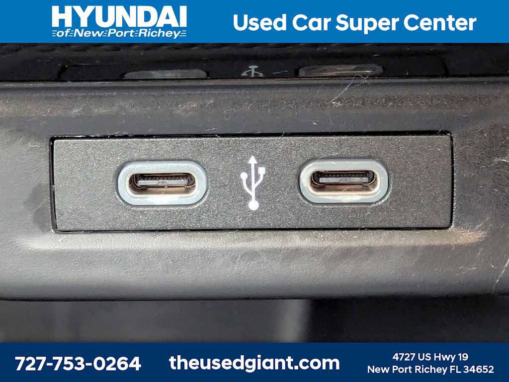 Used 2025 Volkswagen Jetta SE image 25