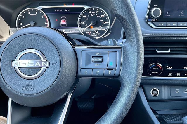 Used 2023 Nissan Rogue SV FWD image 12