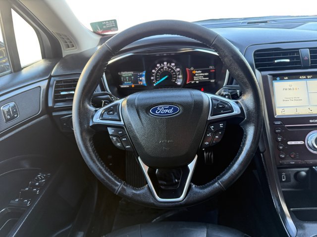 Used 2018 Ford Fusion Titanium AWD/4WD image 14
