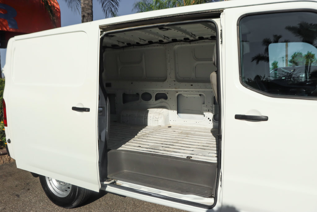 Used 2020 Nissan NV 3500 S RWD image 12