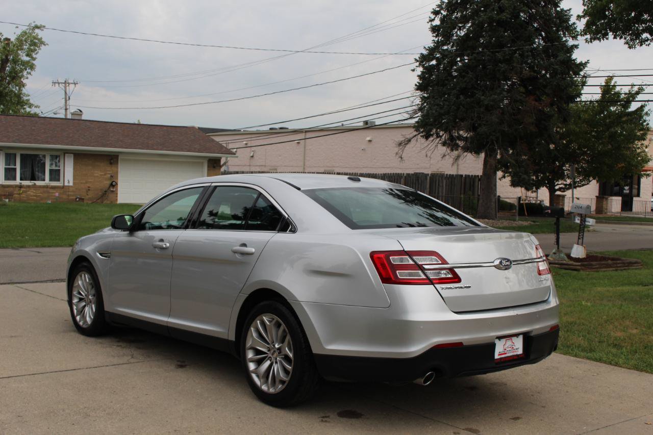 Used 2019 Ford Taurus Limited FWD image 7
