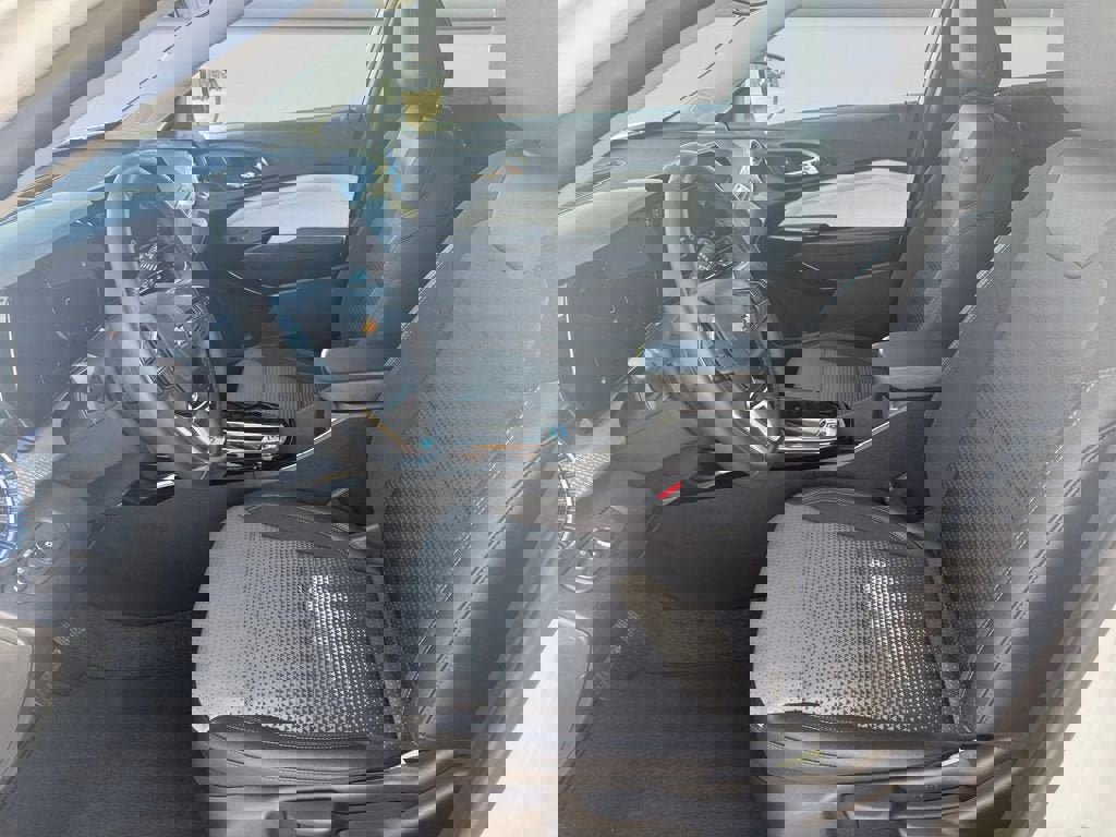 Used 2025 Chevrolet Trax LT w/ Driver Confidence Package image 10