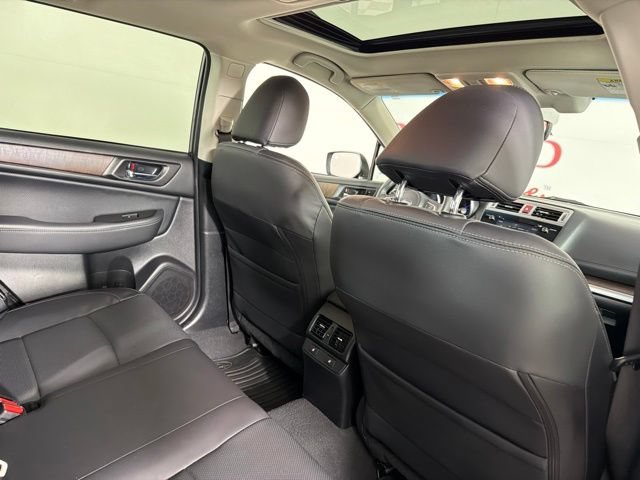 Used 2017 Subaru Outback 2.5i Limited AWD/4WD image 19