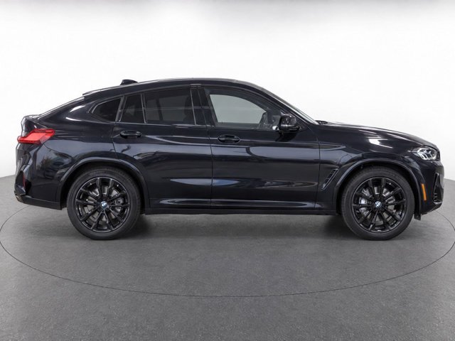 Used 2025 BMW X4 xDrive30i w/ Premium Package AWD/4WD image 8