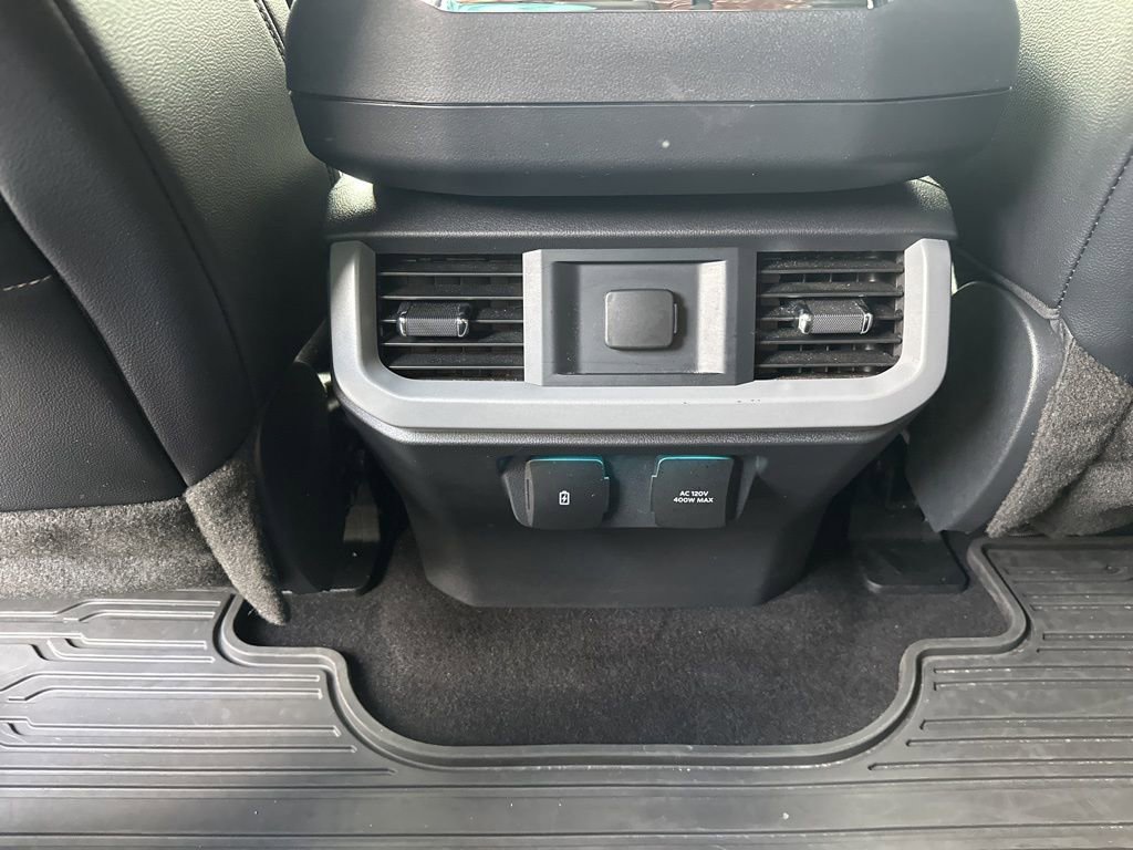 Used 2024 Ford F150 Lariat image 13