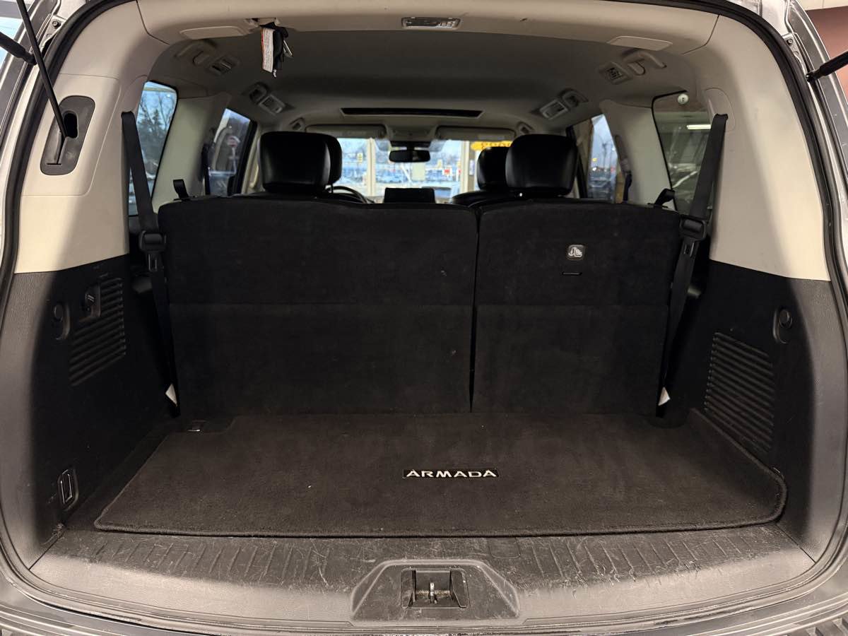 Used 2023 Nissan Armada SL w/ Captain's Chairs Package image 26