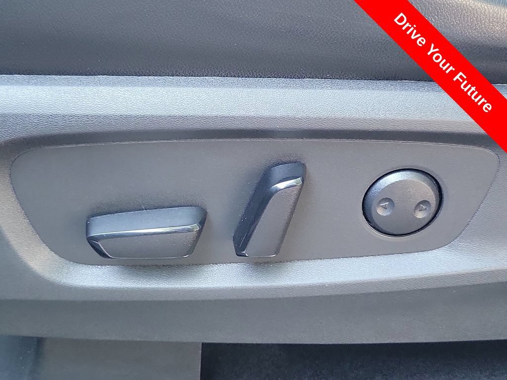 Used 2024 Nissan Pathfinder Rock Creek AWD/4WD image 17