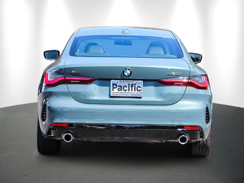 Used 2026 BMW 430i xDrive Coupe w/ Premium Package AWD/4WD image 5