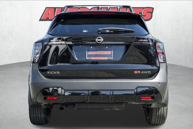 New 2026 Nissan Kicks SR w/ Cold Weather Package image 5