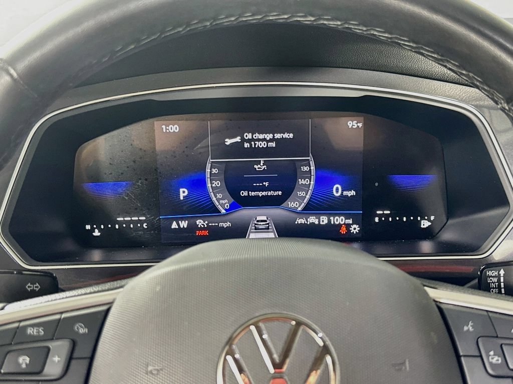 Used 2024 Volkswagen Tiguan SE FWD image 24