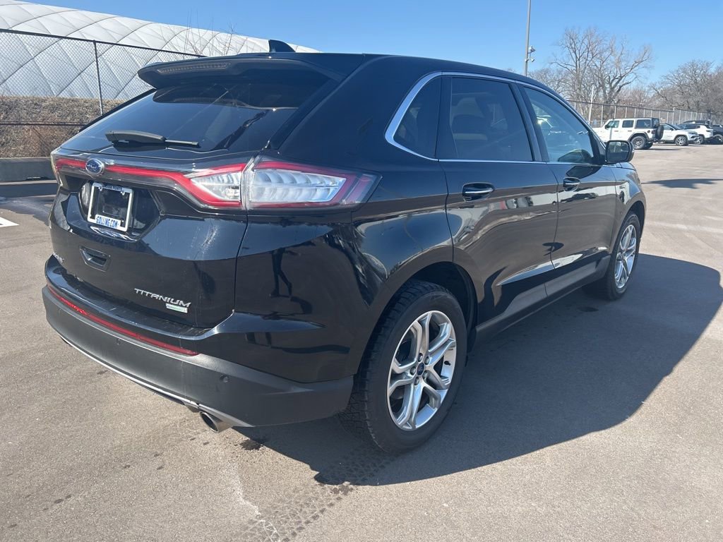 Used 2018 Ford Edge Titanium w/ Equipment Group 301A image 5