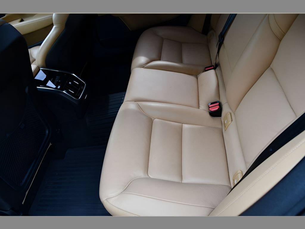 Used 2018 Volvo S90 T5 Momentum w/ Convenience Package FWD image 16
