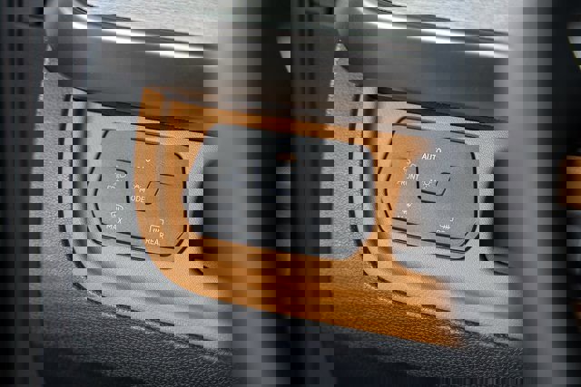 New 2025 Volkswagen ID. Buzz Pro S image 13