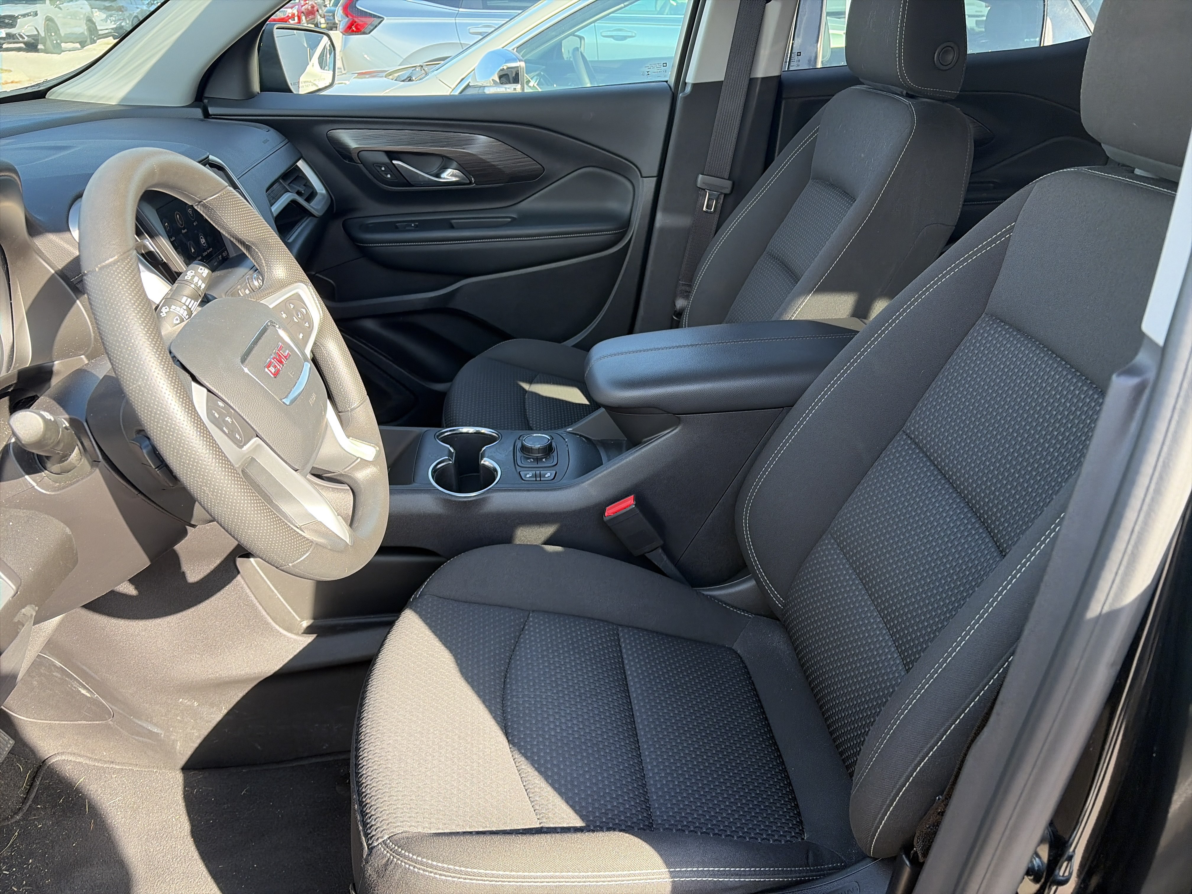 Used 2024 GMC Terrain SLE w/ Elevation Edition AWD/4WD image 16
