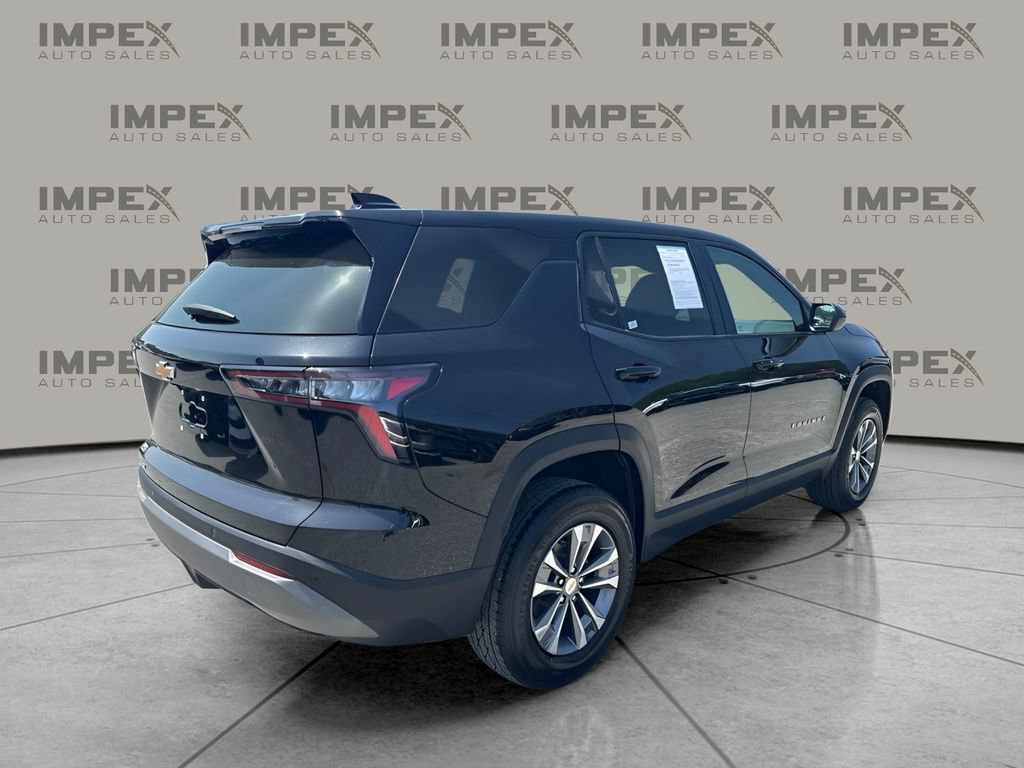 Used 2026 Chevrolet Equinox LT FWD image 5