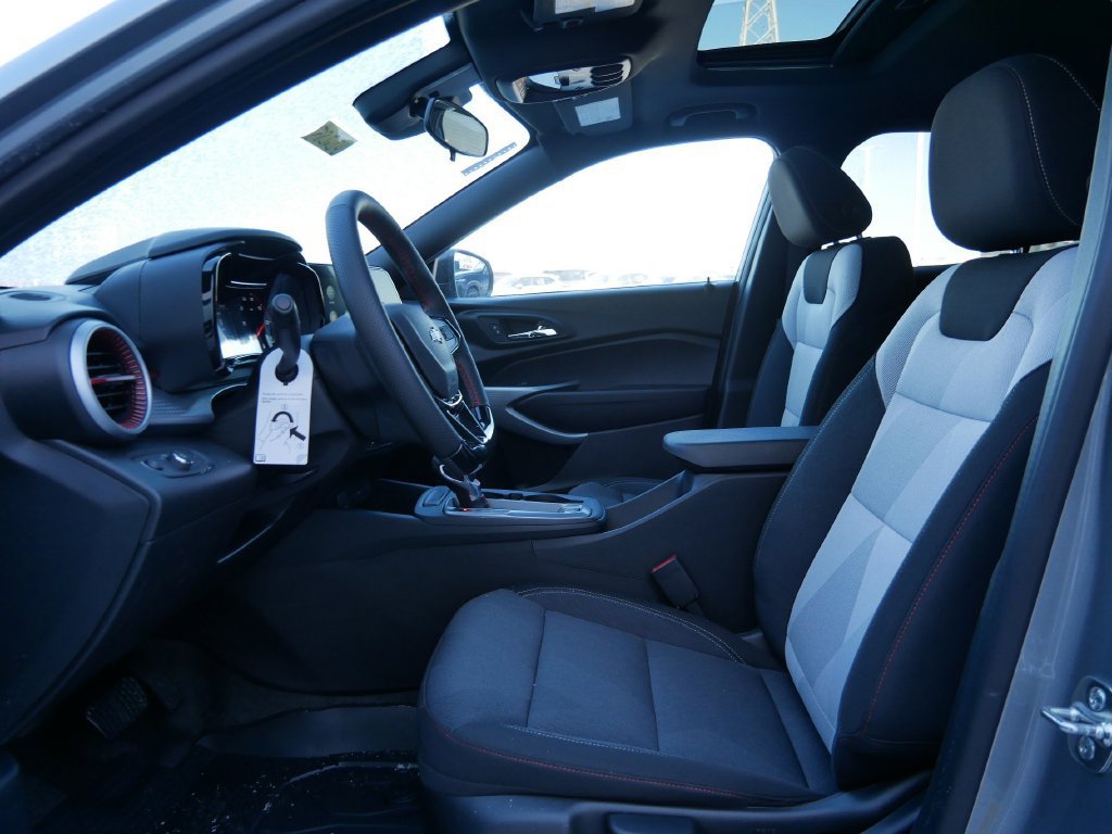 New 2026 Chevrolet Trax RS w/ Sunroof Package FWD image 14