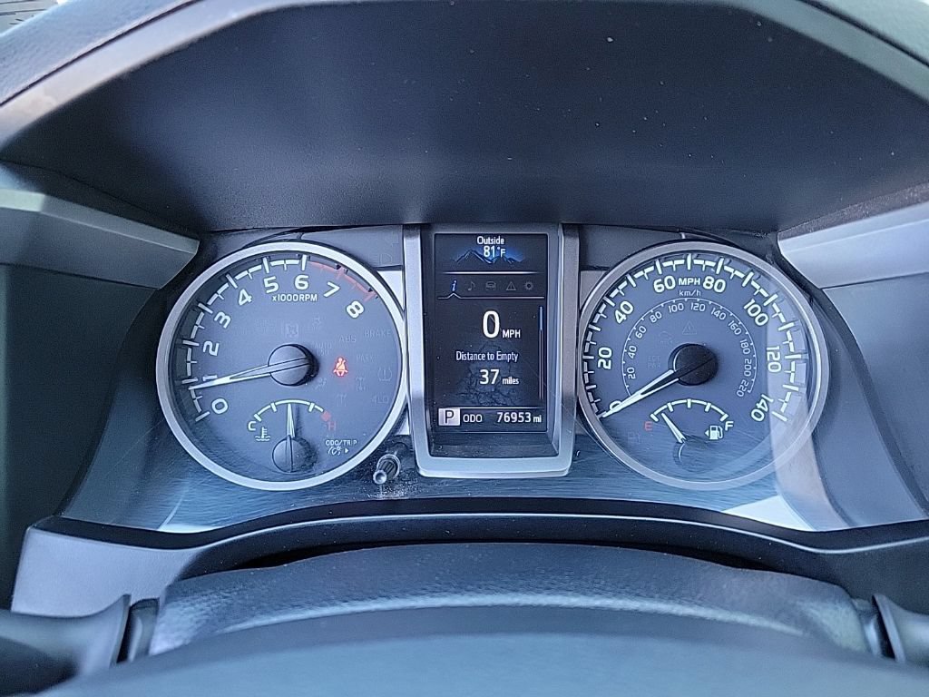 Used 2017 Toyota Tacoma SR5 AWD/4WD image 35