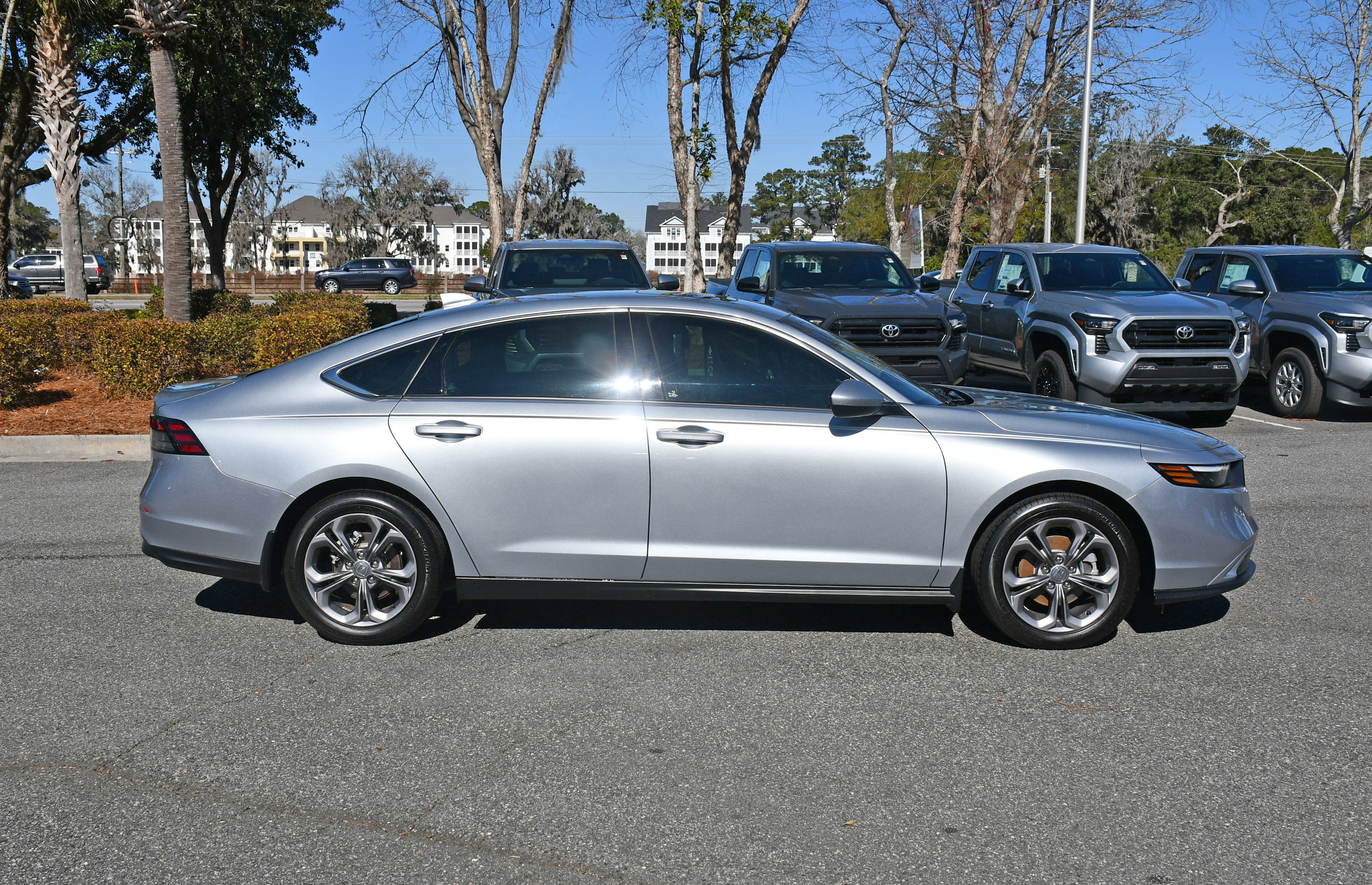 Used 2024 Honda Accord EX image 5