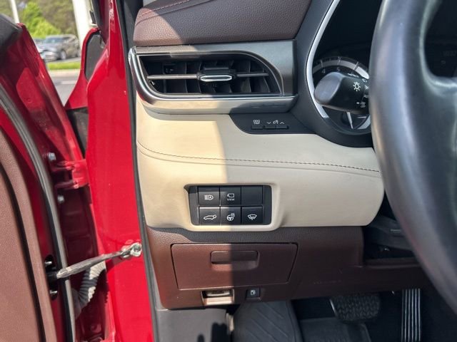 Used 2022 Toyota Highlander Limited FWD image 31