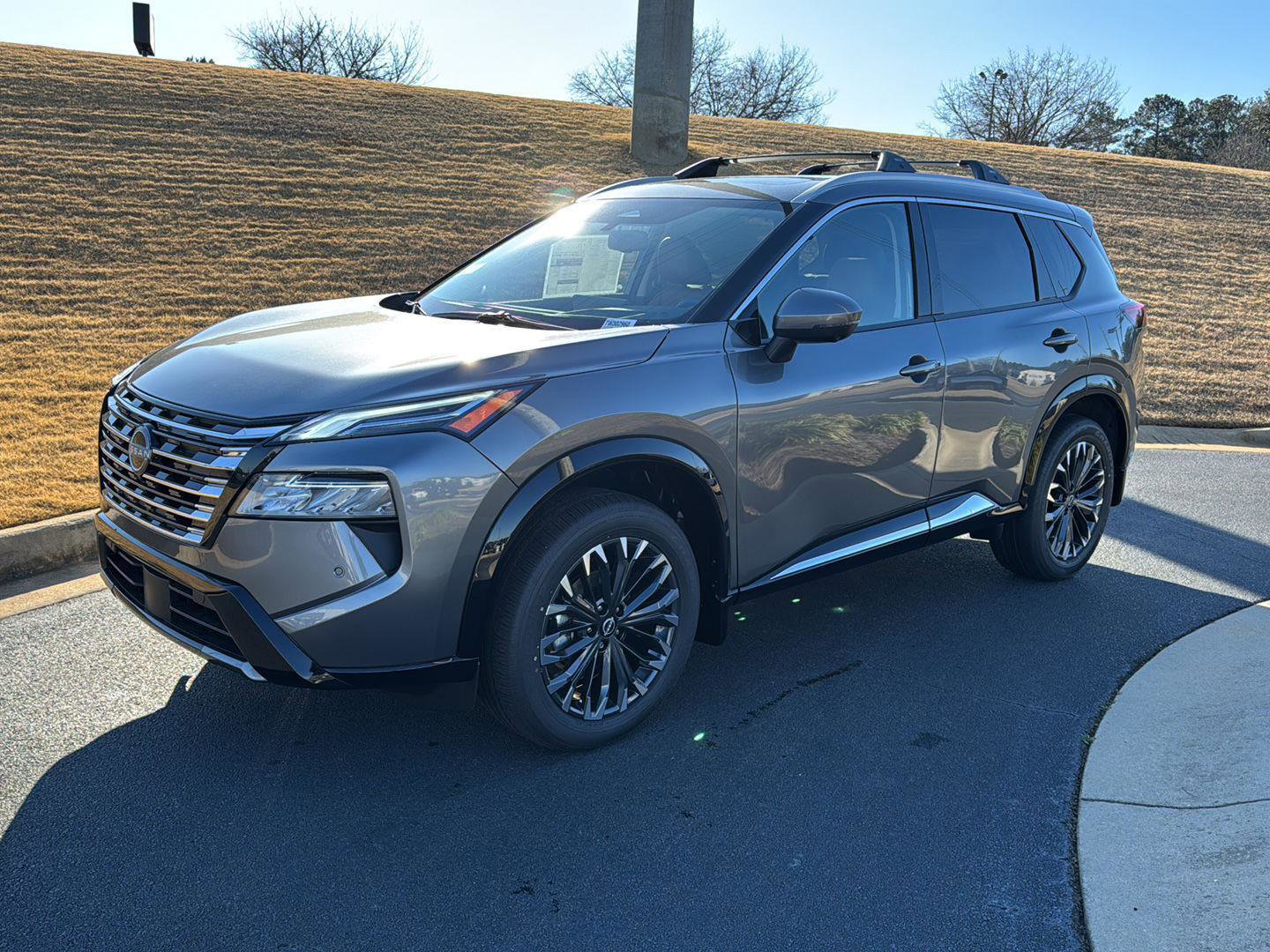 New 2026 Nissan Rogue Platinum w/ Platinum Premium Package image 1