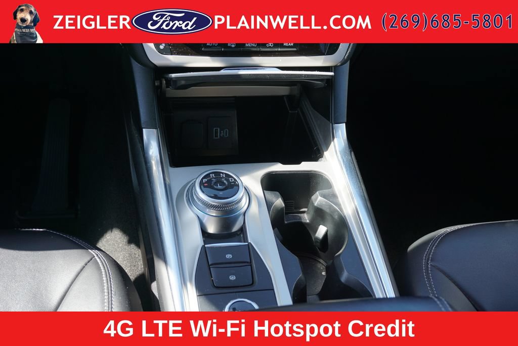 Used 2023 Ford Explorer XLT w/ Equipment Group 202A AWD/4WD image 17