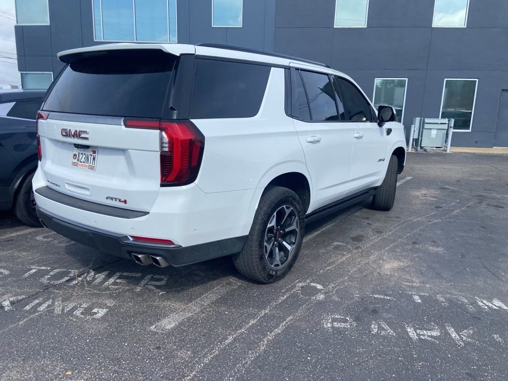 Used 2025 GMC Yukon AT4 w/ AT4 Premium Package image 6