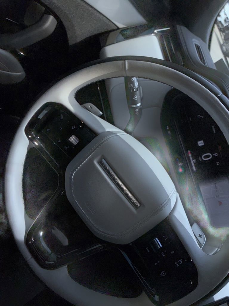 Used 2023 Land Rover Range Rover Sport SE Dynamic image 14