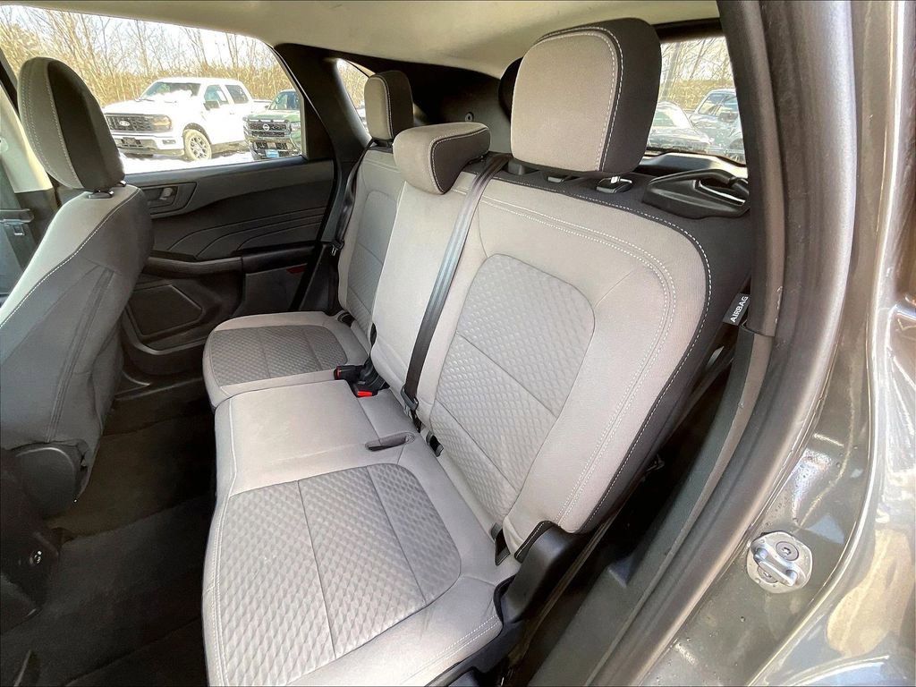 Used 2022 Ford Escape SE image 14
