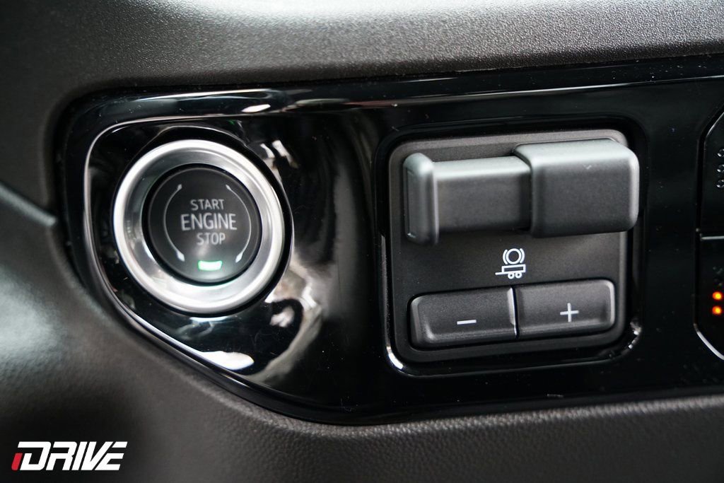 Used 2024 Chevrolet Silverado 1500 RST w/ Protection Package image 30