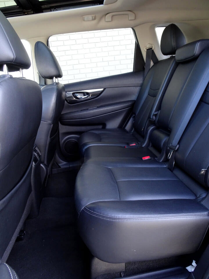 Used 2017 Nissan Rogue SL w/ SL Premium Package image 13