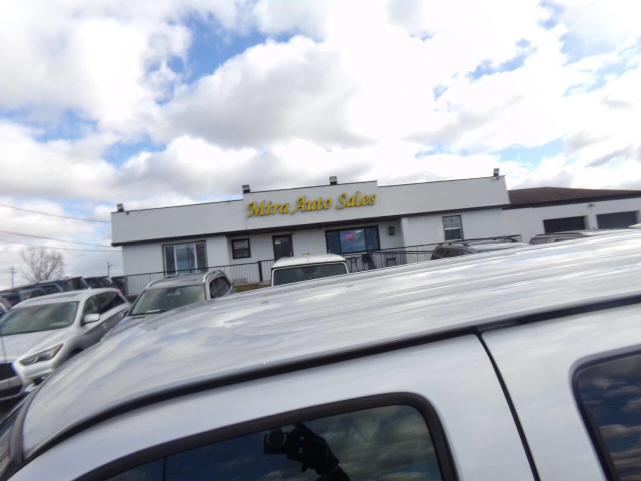 Used 2010 GMC Savana 1500 w/ Preferred Equipment Group RWD image 5