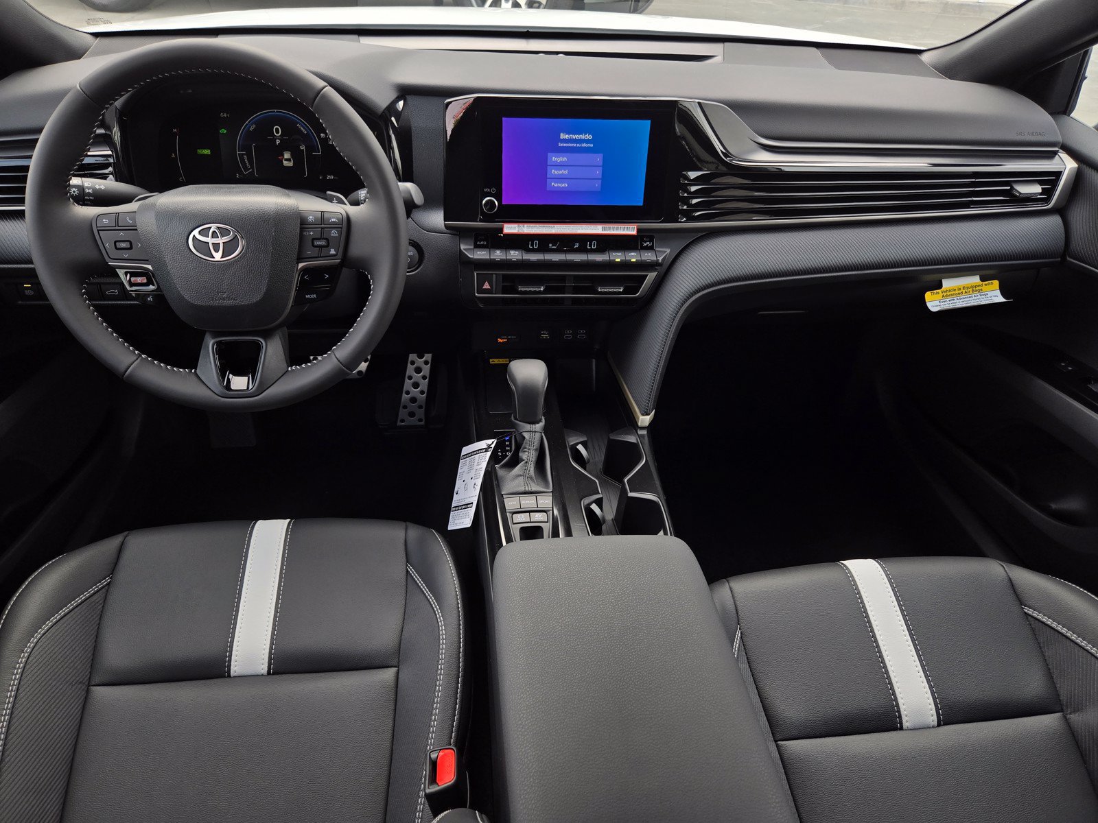 Used 2026 Toyota Camry SE FWD image 13
