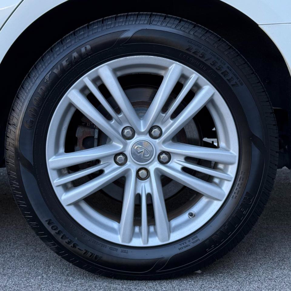 Used 2010 INFINITI G37 x Sedan w/ Premium Pkg AWD/4WD image 25