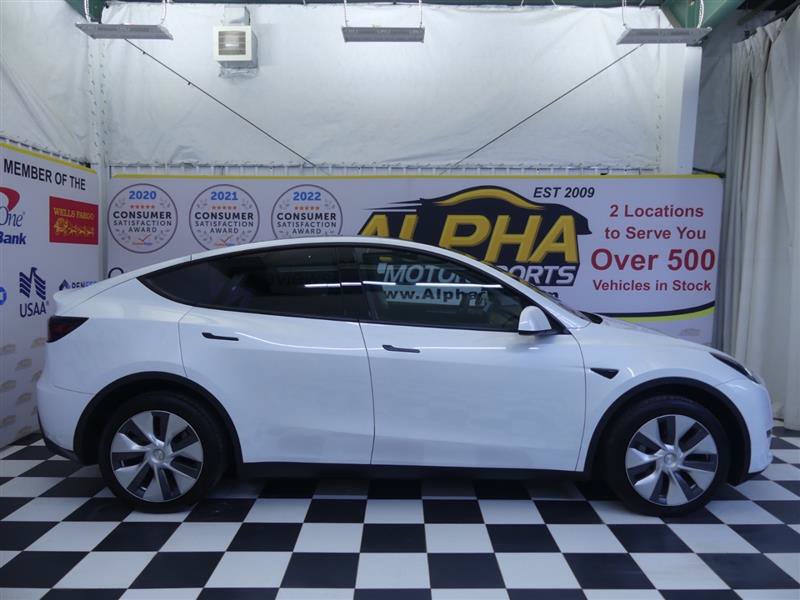 Used 2023 Tesla Model Y Long Range AWD/4WD image 31