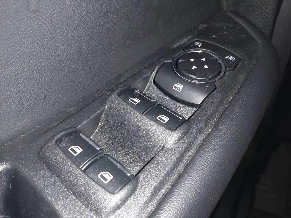 Used 2024 Ford Edge SEL image 27