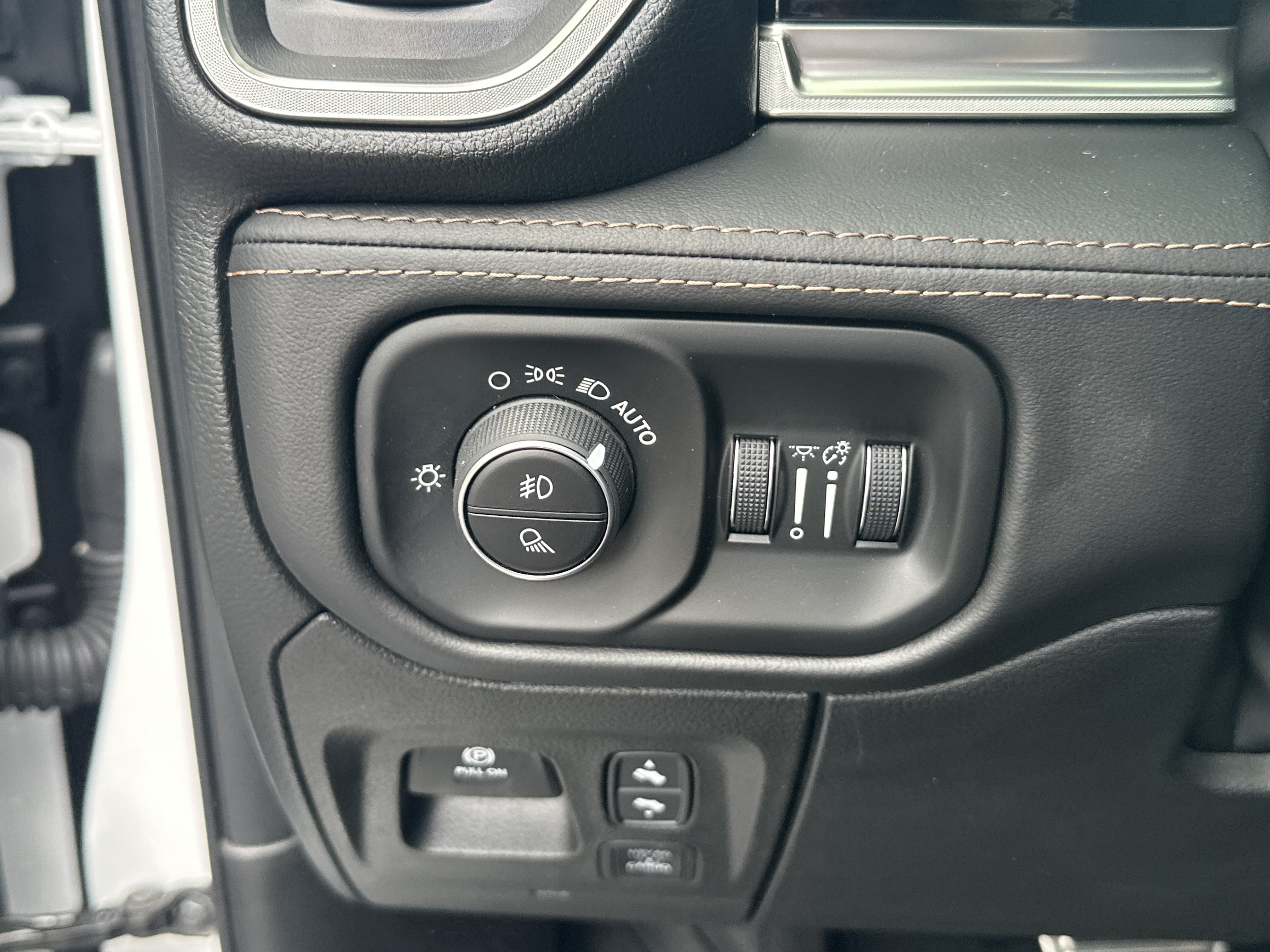 Used 2026 RAM 1500 Tungsten w/ Trailer Tow Group AWD/4WD image 21