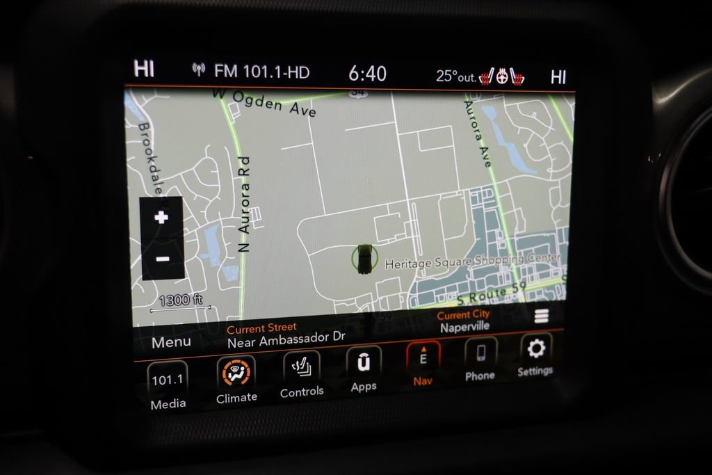 Used 2021 Jeep Wrangler Unlimited Sahara image 8