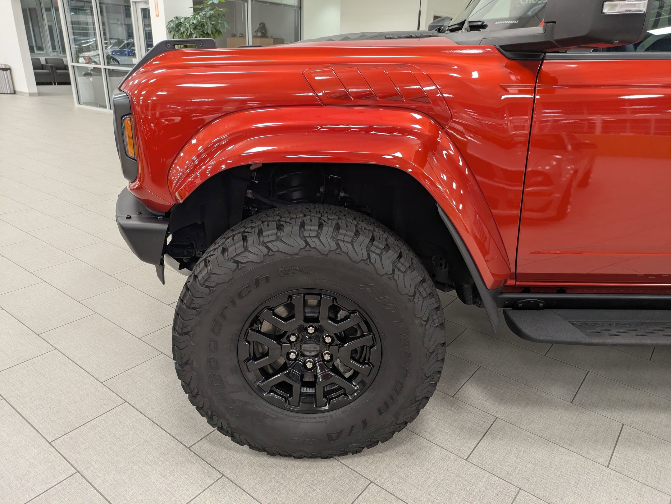 Used 2024 Ford Bronco Raptor w/ Interior Carbon Fiber Pack 6 image 11