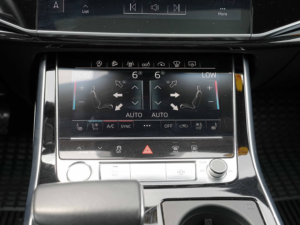 Used 2019 Audi Q8 Prestige AWD/4WD image 32
