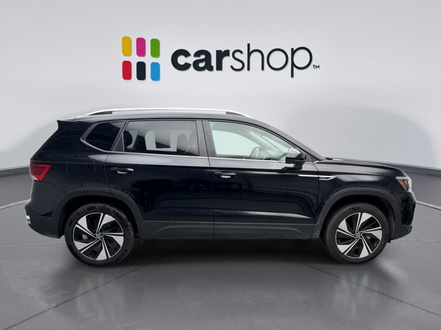 Used 2024 Volkswagen Taos SE AWD/4WD image 6
