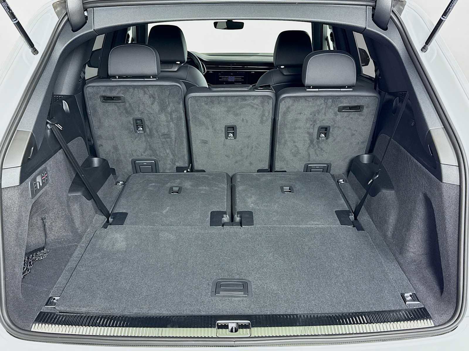 Used 2025 Audi Q7 3.0T Premium Plus w/ Premium Plus Package image 27