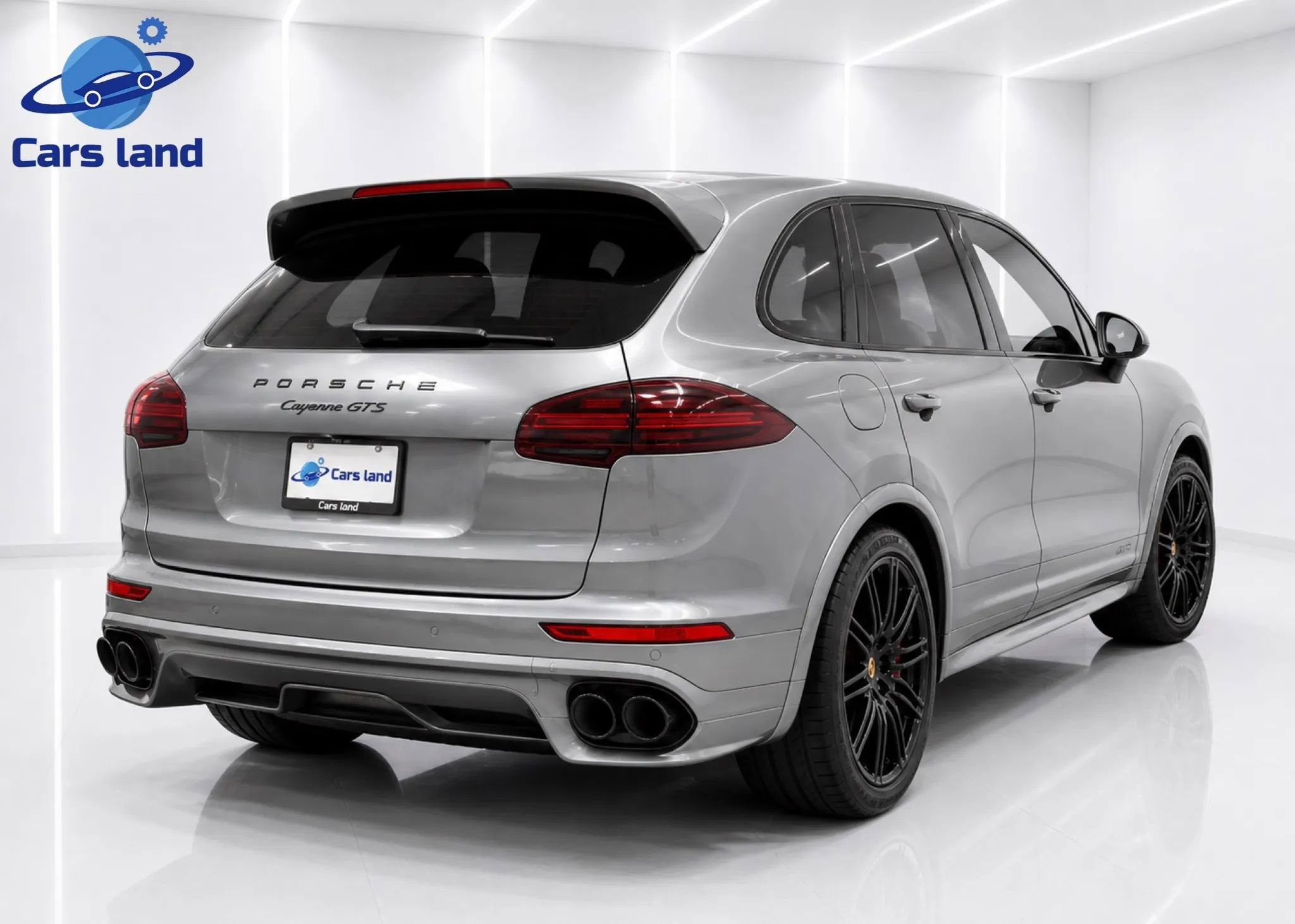 Used 2018 Porsche Cayenne GTS w/ Premium Package Plus AWD/4WD image 2